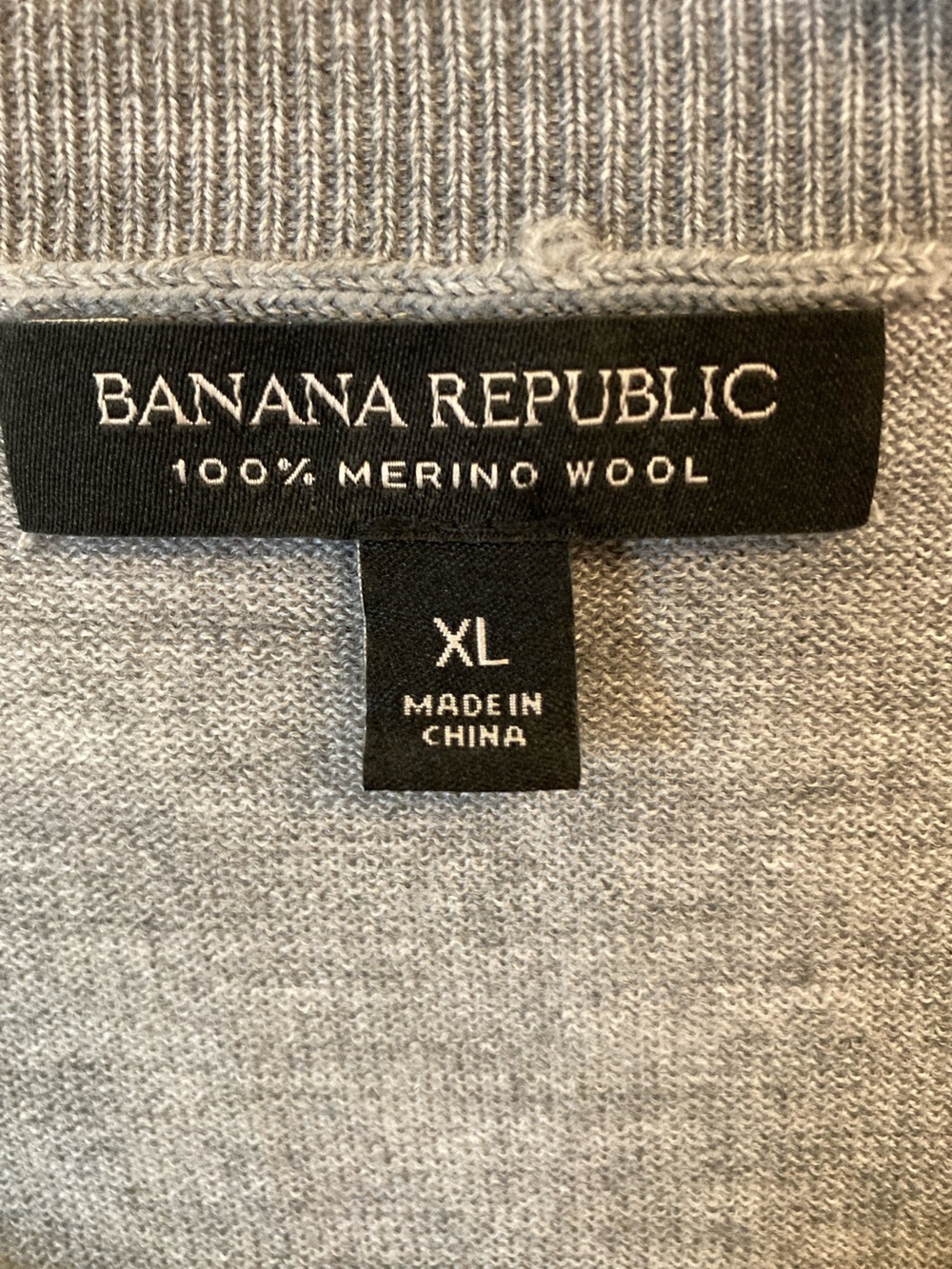 Banana Republic Gray Crewneck Sweater with Red Lip Motif - Picture 2 of 5